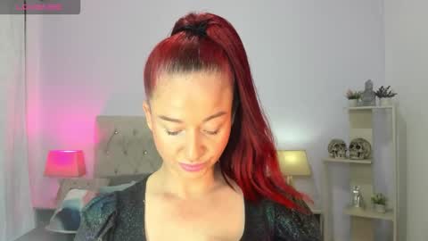 Lucia online show from 11-16-25, 05:40