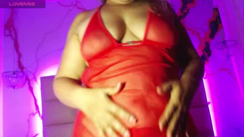 Snapshot of lucy_milf_474 chatting on 11-12-25, 12:05 Lucy online show from 11-12-25, 12:05