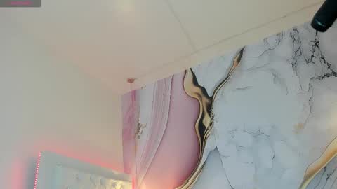 Lucy online show from 12-22-25, 12:02