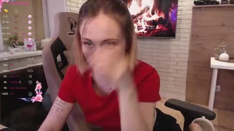 Lucy online show from 10-10-25, 09:36