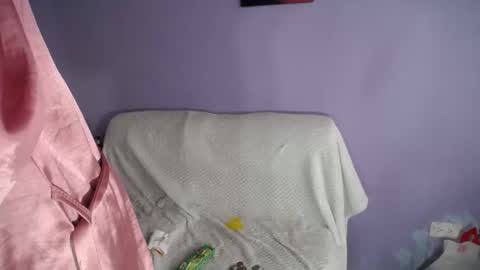 Snapshot of lucy_ny chatting on 03-09-26, 01:15 SleepyAbuela online show from 03-09-26, 01:15