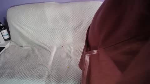 Snapshot of lucy_ny chatting on 03-12-26, 01:50 SleepyAbuela online show from 03-12-26, 01:50