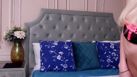 LucyAddison online show from 01-18-25, 03:31