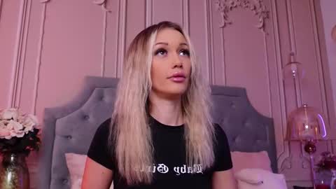 LucyAddison online show from 10-14-25, 02:34