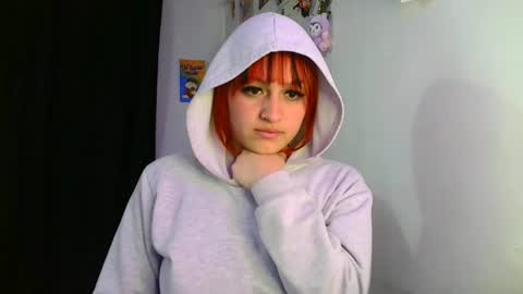 Snapshot of lucycherry__ chatting on 01-23-25, 07:32 LUCIA online show from 01-23-25, 07:32