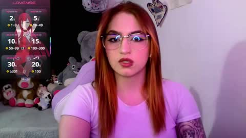 Snapshot of lucycherry__ chatting on 10-10-25, 02:54 LUCIA online show from 10-10-25, 02:54