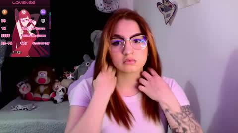 Snapshot of lucycherry__ chatting on 10-16-25, 03:51 LUCIA online show from 10-16-25, 03:51