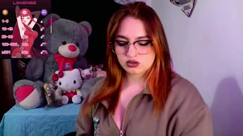 Snapshot of lucycherry__ chatting on 10-27-25, 11:20 LUCIA online show from 10-27-25, 11:20