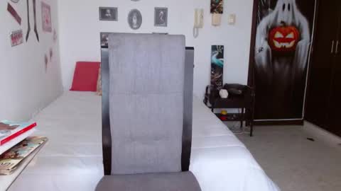 Lucya Fernanda  online show from 10-07-25, 12:57