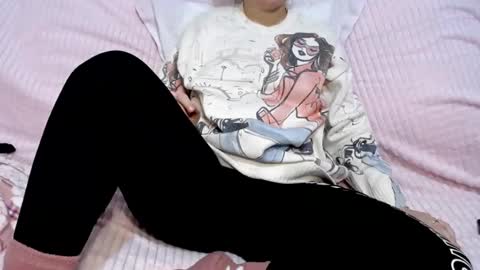 LucyGoldS online show from 01-24-25, 08:55