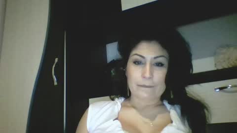 lucybylucy online show from 02-03-25, 01:40