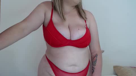 Lucy online show from 10-20-25, 08:42