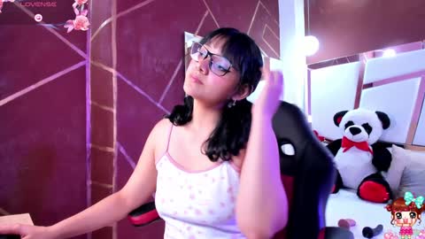 Instagramlucyluy10 online show from 12-04-24, 06:33