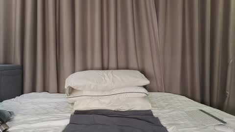 Love kinky Go here  online show from 11-30-25, 05:11