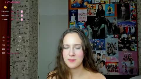 Lucy Rose online show from 10-13-25, 04:18