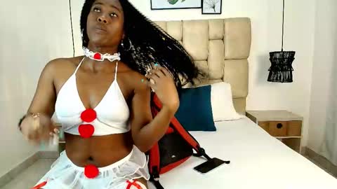 Snapshot of lucytaylor_t chatting on 12-01-25, 12:10 lucytaylor_t online show from 12-01-25, 12:10