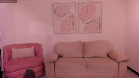 Lucy online show from 11-20-25, 08:08