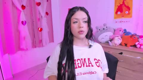 LUCYY FROM HOME  online show from 09-22-25, 01:18