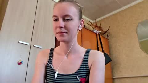 Sofia online show from 04-02-26, 06:11