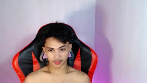 Snapshot of luda_69 chatting on 10-14-25, 12:17 luda_69 online show from 10-14-25, 12:17