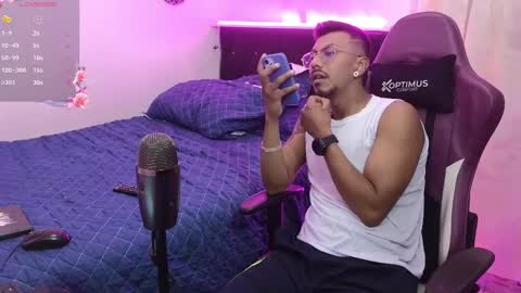 Snapshot of lufehott chatting on 12-31-24, 05:44 lufehott online show from 12-31-24, 05:44