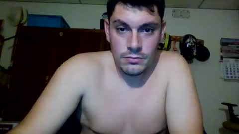Snapshot of luis2423 chatting on 10-01-25, 06:36 A slave to the mistress.. un esclavo para las amas dominantes. online show from 10-01-25, 06:36