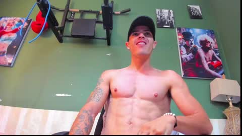 Snapshot of luis_as chatting on 01-08-25, 07:13 Luis AS online show from 01-08-25, 07:13