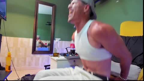 Snapshot of luis_as chatting on 01-12-25, 12:07 Luis AS online show from 01-12-25, 12:07