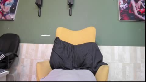 Snapshot of luis_as chatting on 01-20-25, 12:57 Luis AS online show from 01-20-25, 12:57