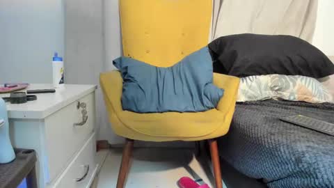 Snapshot of luis_as chatting on 02-11-25, 02:02 Luis AS online show from 02-11-25, 02:02