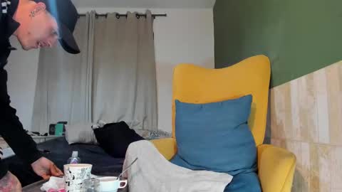 Snapshot of luis_as chatting on 02-21-25, 11:33 Luis AS online show from 02-21-25, 11:33