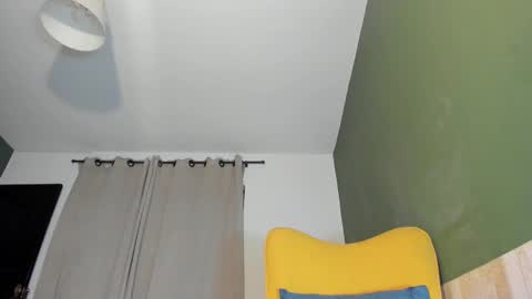 Snapshot of luis_as chatting on 02-22-25, 12:29 Luis AS online show from 02-22-25, 12:29