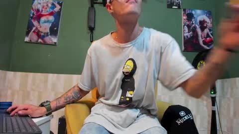 Snapshot of luis_as chatting on 03-06-25, 02:19 Luis AS online show from 03-06-25, 02:19