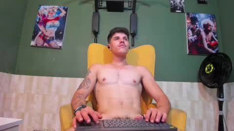 Snapshot of luis_as chatting on 03-08-25, 08:33 Luis AS online show from 03-08-25, 08:33