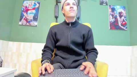 Snapshot of luis_as chatting on 03-12-25, 10:48 Luis AS online show from 03-12-25, 10:48