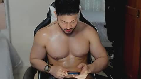 Snapshot of luis_baptista chatting on 10-21-25, 02:45 luis_baptista online show from 10-21-25, 02:45