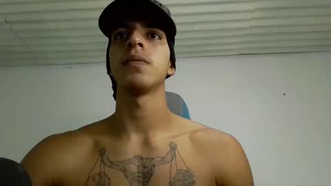 Snapshot of luisadrianguzmansantander5 chatting on 10-24-25, 10:11 luisadrianguzmansantander5 online show from 10-24-25, 10:11