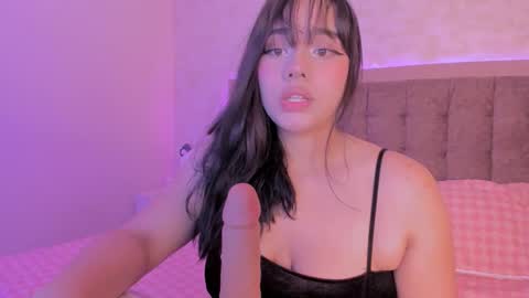 Luisa Giraldo online show from 09-12-25, 12:49