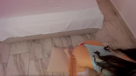 L U I S A online show from 02-24-26, 08:07