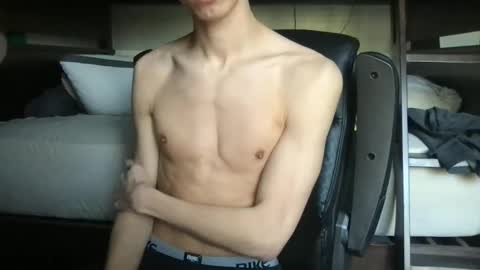 Snapshot of luisapolonio chatting on 01-10-25, 08:37 Luis online show from 01-10-25, 08:37