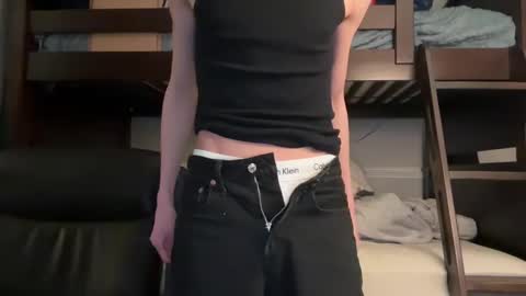 Snapshot of luisapolonio chatting on 02-01-25, 03:41 Luis online show from 02-01-25, 03:41