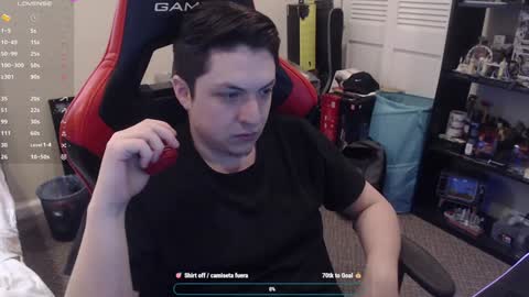 Luisdiaztube online show from 01-19-25, 05:49