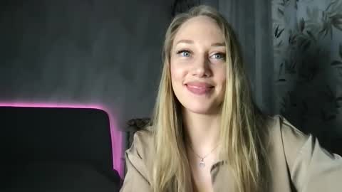 luiva13 online show from 03-04-25, 08:16