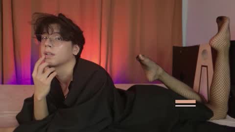 luixdust1 online show from 12-16-25, 03:22