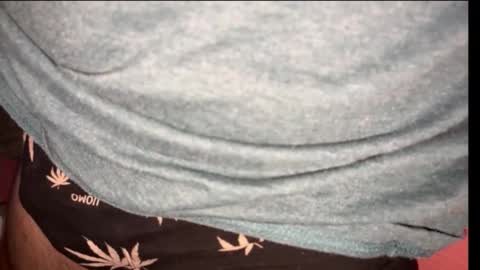 Snapshot of lukaskab chatting on 12-21-25, 10:11 Skaluk online show from 12-21-25, 10:11