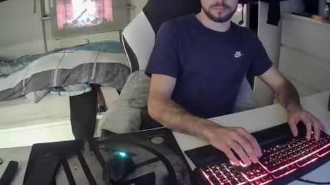 lukasschoetz online show from 01-12-25, 07:21