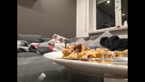 lukasschoetz online show from 11-18-25, 07:51