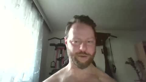 Snapshot of luke91_t chatting on 03-04-26, 03:51 luke91_t online show from 03-04-26, 03:51