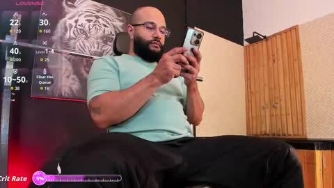 Snapshot of luke__09 chatting on 12-16-25, 11:48 LUKE online show from 12-16-25, 11:48