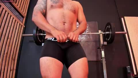 Snapshot of luke__09 chatting on 01-06-26, 11:47 LUKE online show from 01-06-26, 11:47